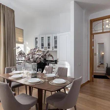 Art Noveau Old Town Apartment