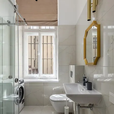 Art Noveau Old Town Apartment